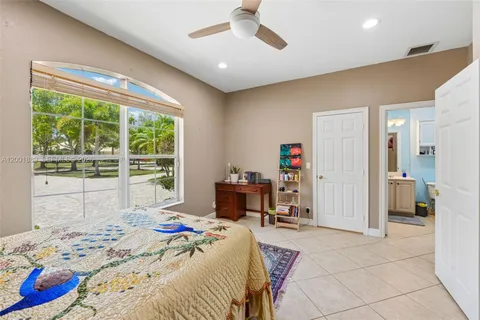 $2,300,000 | 13457 Majestic Way, Cooper City, FL 33330