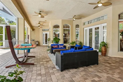 $2,300,000 | 13457 Majestic Way, Cooper City, FL 33330