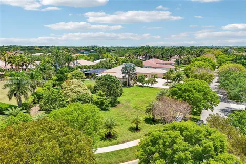 $2,300,000 | 13457 Majestic Way, Cooper City, FL 33330