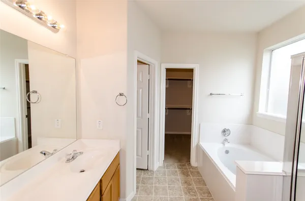 $2,600 | 16323 Yabbie Drive, Sugar Land, TX 77498