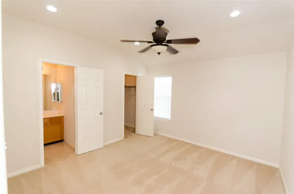 $2,600 | 16323 Yabbie Drive, Sugar Land, TX 77498