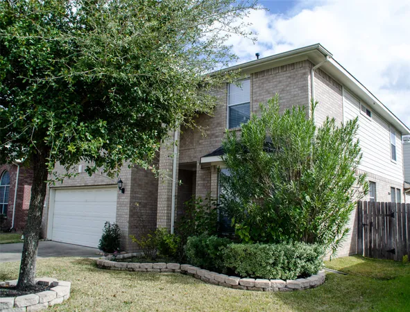 $2,600 | 16323 Yabbie Drive, Sugar Land, TX 77498