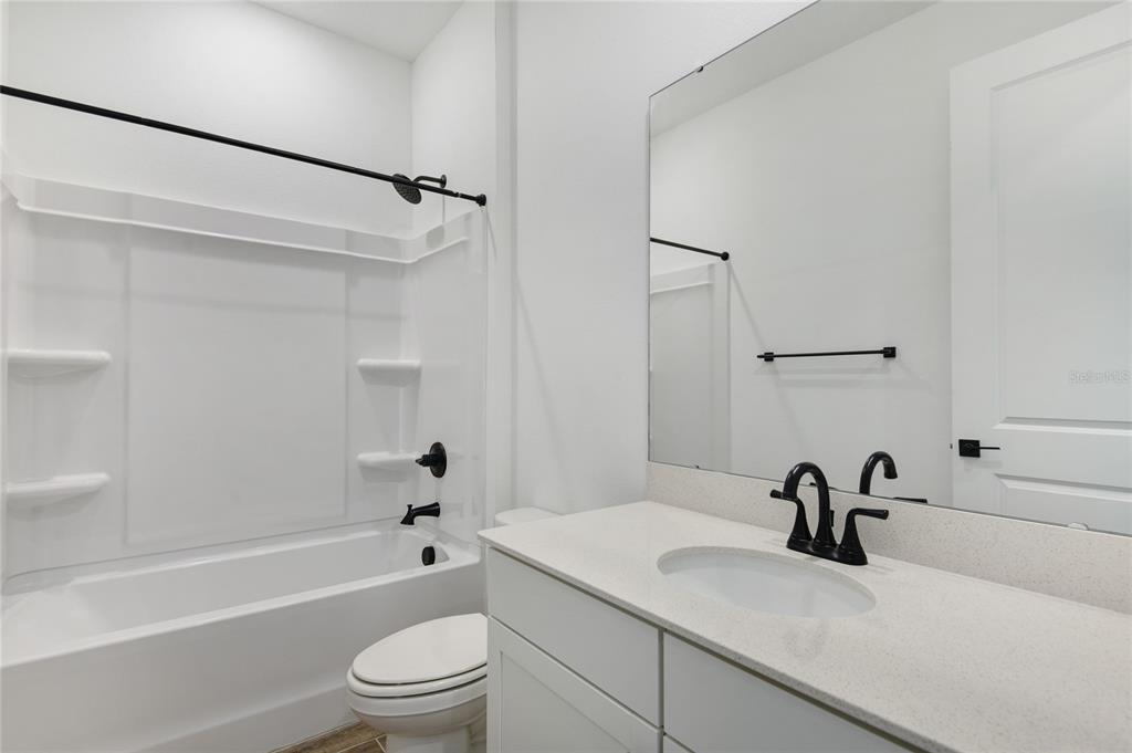 147 Waterstone Loop Tavares, FL 32778 - Photo 4 of 16