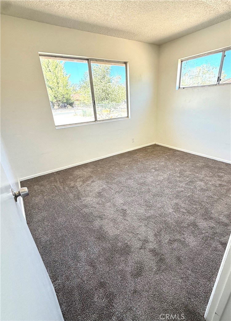 20565 Winona Road Apple Valley, CA 92308 - Photo 20 of 32 Bedroom 2