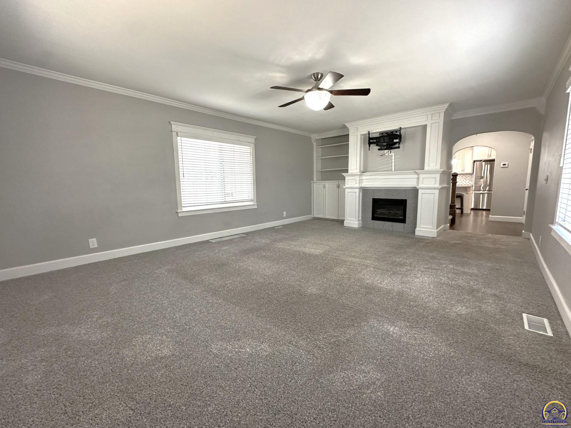 1520 Southwest Oakley Avenue Topeka, KS 66604 - Photo 14 of 76 Formal Living Space