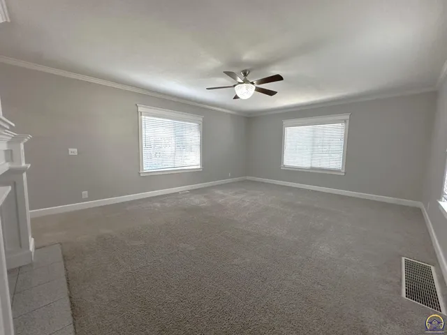 $379,900 | 1520 Southwest Oakley Avenue, Topeka, KS 66604