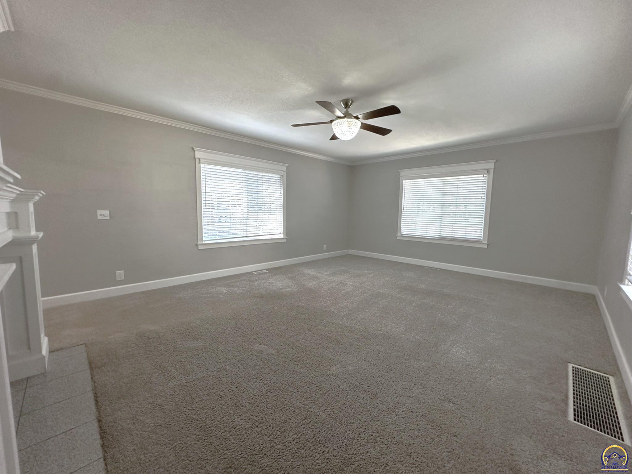 1520 Southwest Oakley Avenue Topeka, KS 66604 - Photo 17 of 76 Formal Living Space