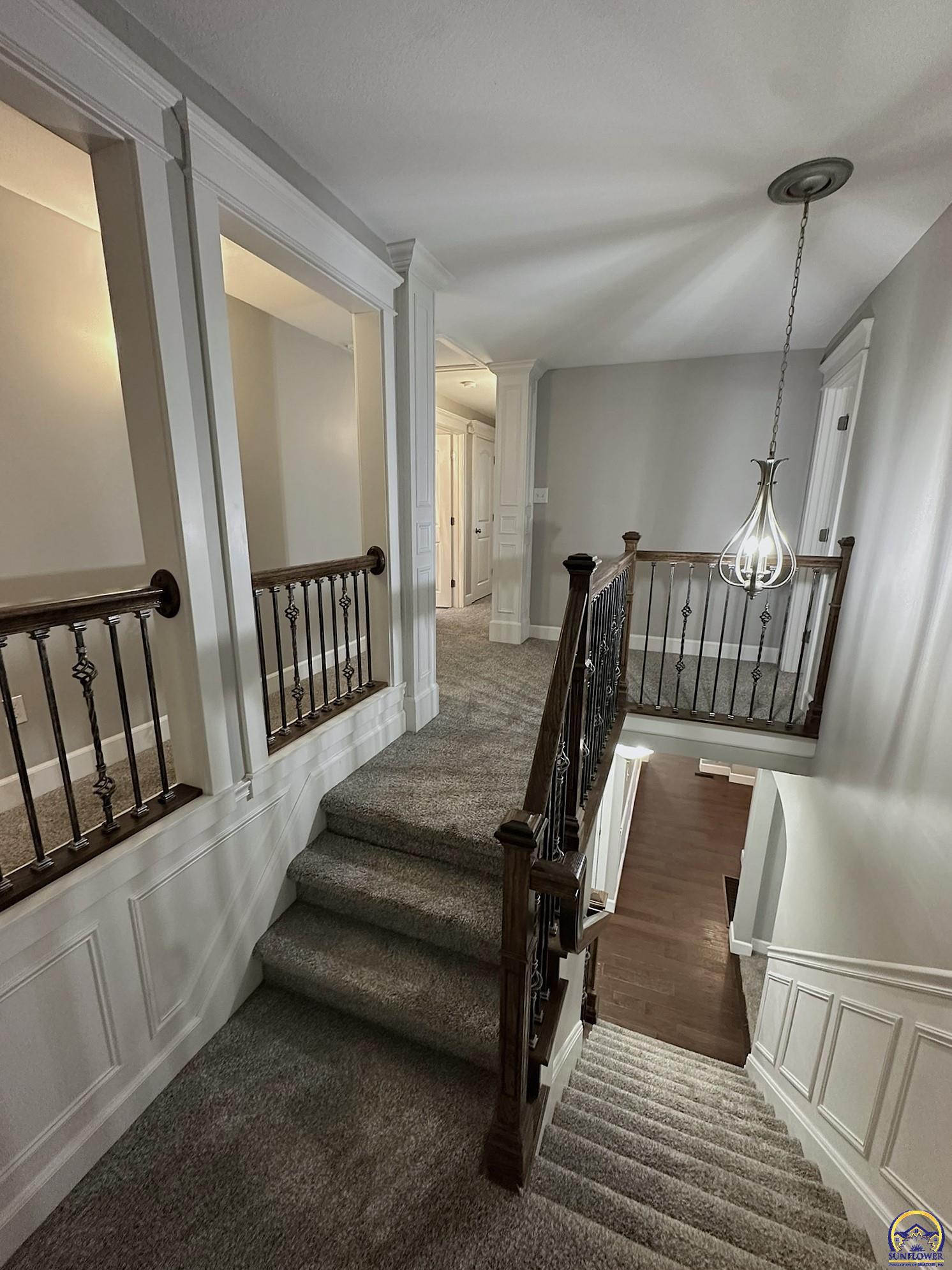 1520 Southwest Oakley Avenue Topeka, KS 66604 - Photo 37 of 76 Upper Landing