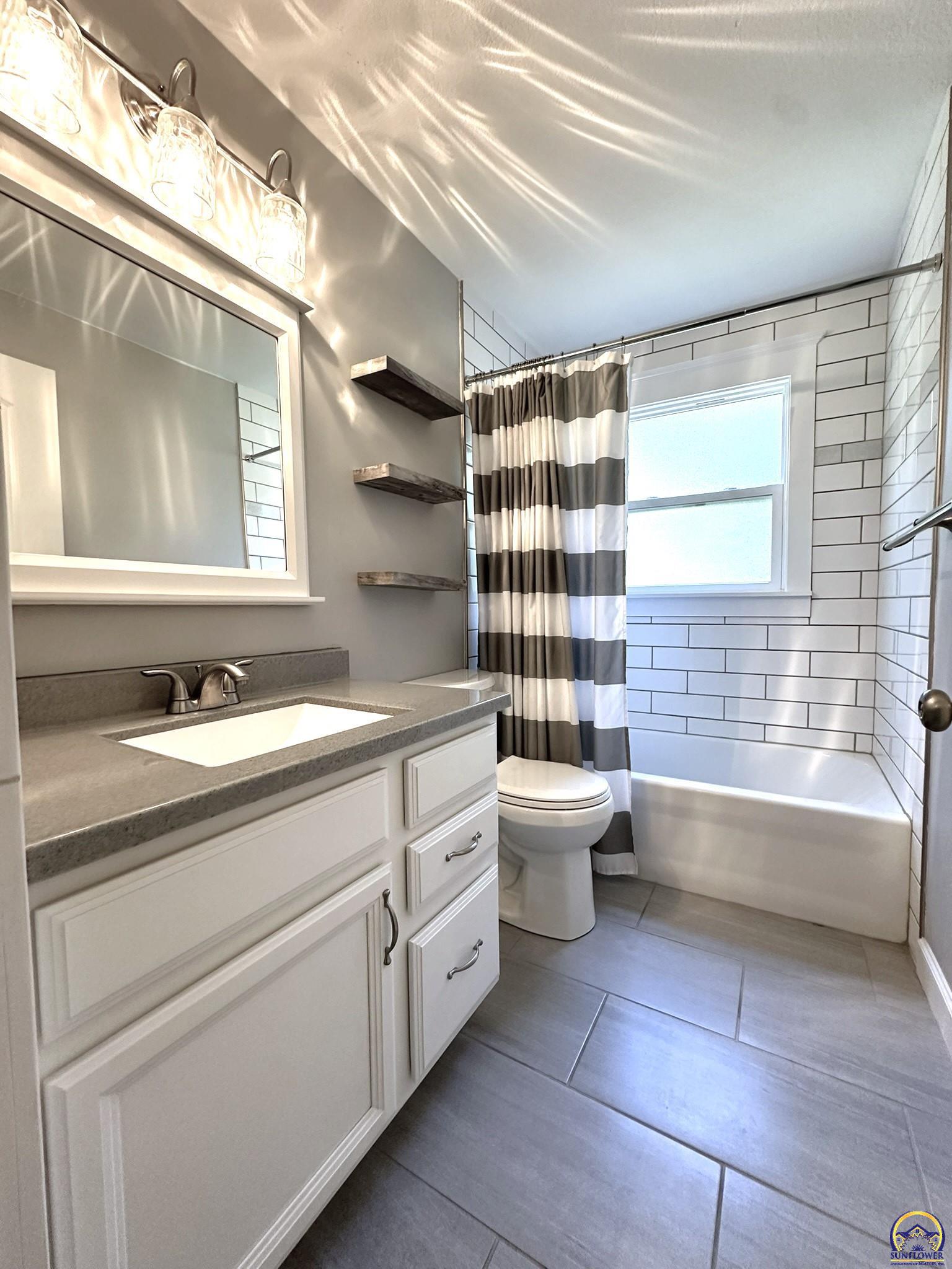 1520 Southwest Oakley Avenue Topeka, KS 66604 - Photo 51 of 76 Hall Bath