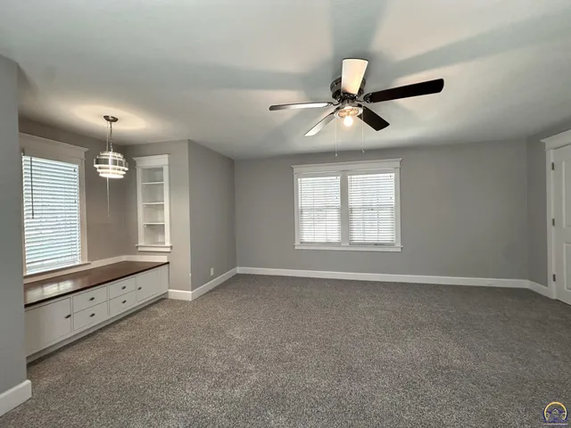 $379,900 | 1520 Southwest Oakley Avenue, Topeka, KS 66604