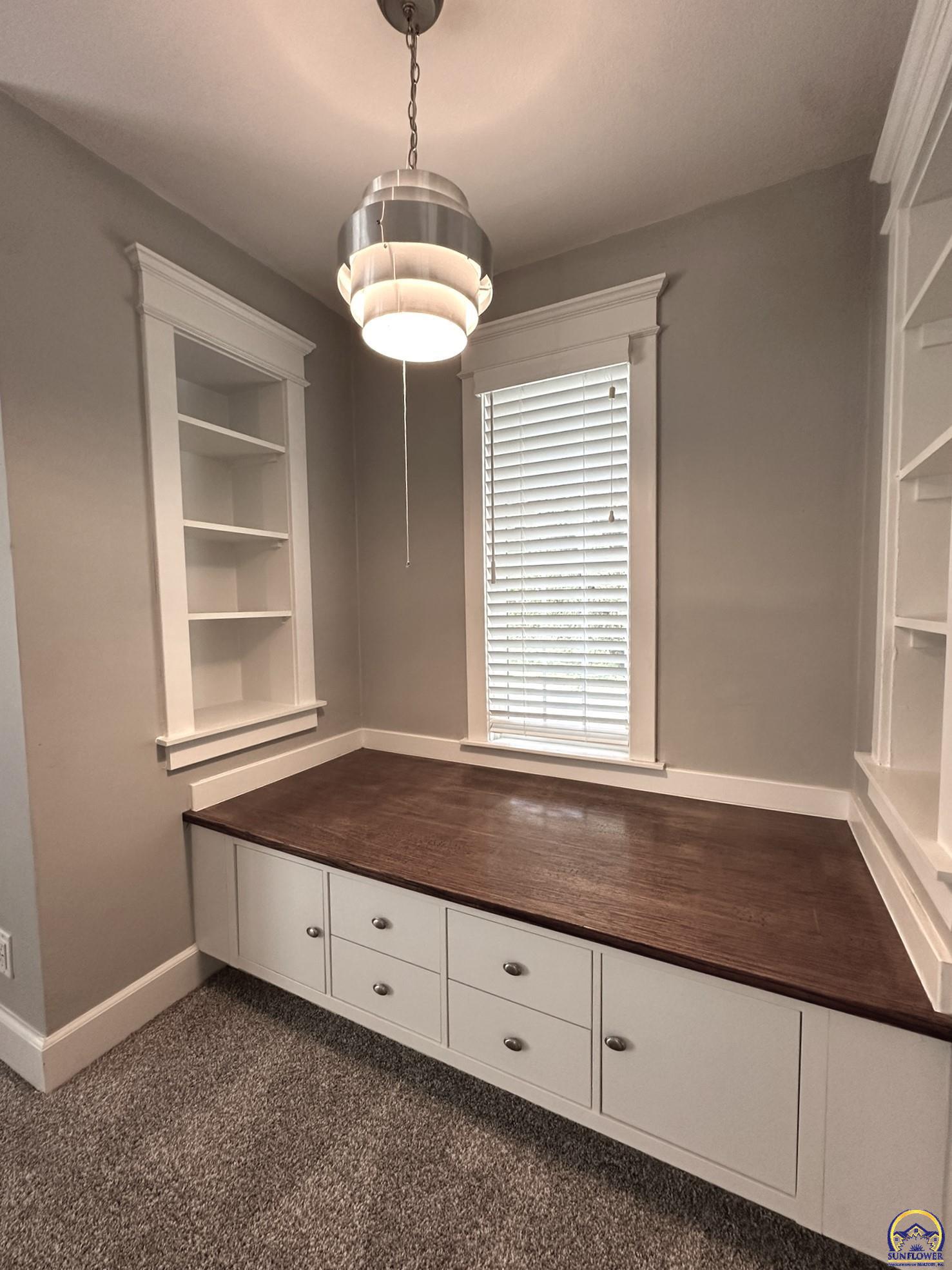 1520 Southwest Oakley Avenue Topeka, KS 66604 - Photo 57 of 76 Built-in Bench