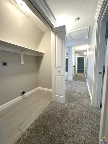 $389,900 | 1520 Southwest Oakley Avenue, Topeka, KS 66604