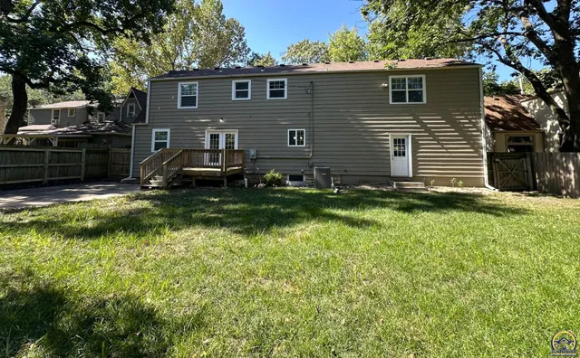 $389,900 | 1520 Southwest Oakley Avenue, Topeka, KS 66604