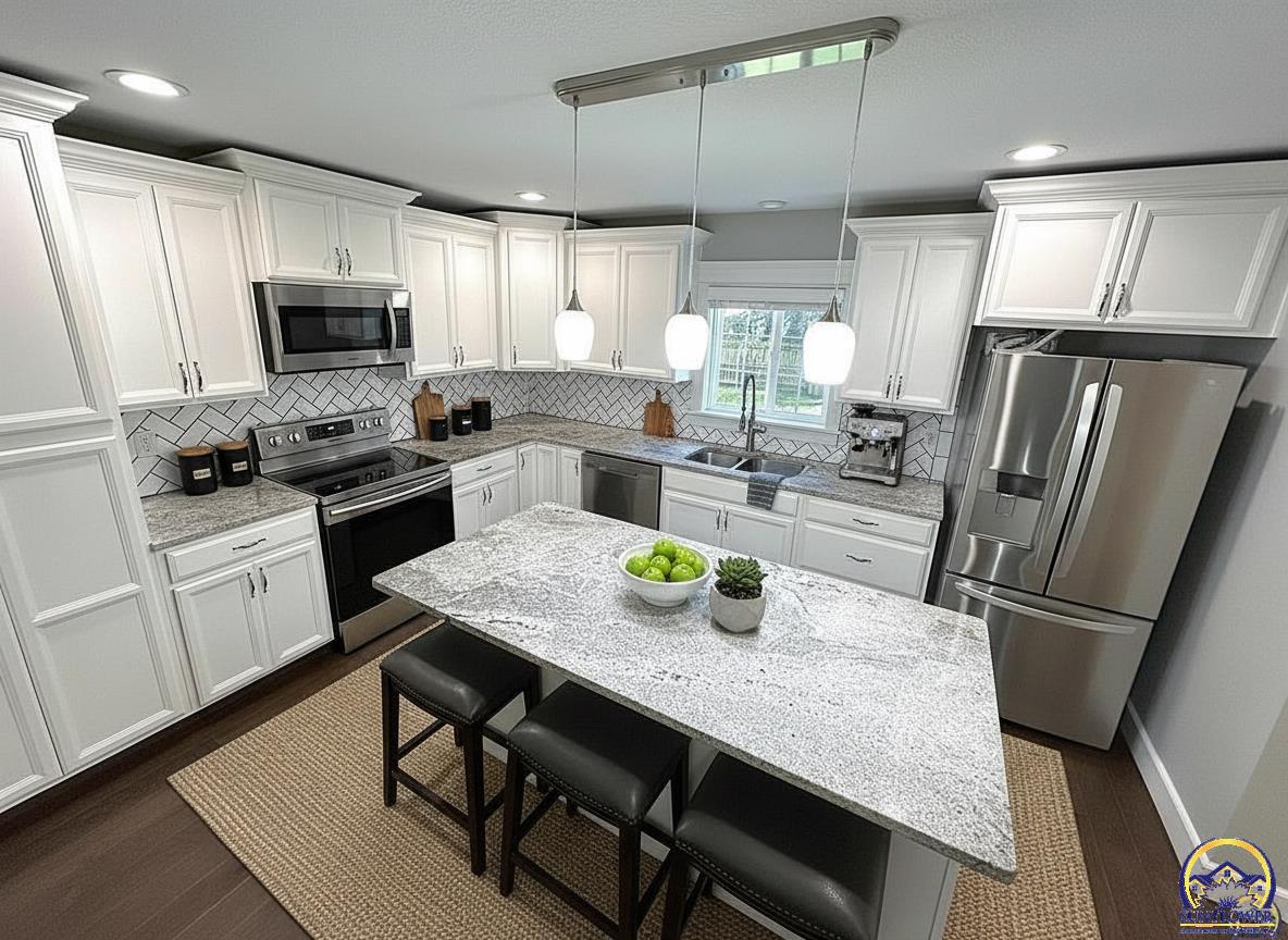 1520 Southwest Oakley Avenue Topeka, KS 66604 - Photo 7 of 76