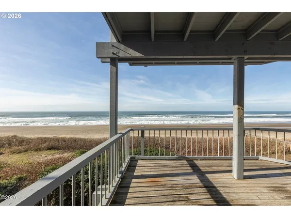 $625,000 | 4175 Highway 101, Unit E5, Depoe Bay, OR 97341