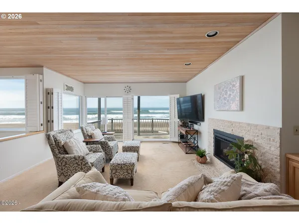 $625,000 | 4175 Highway 101, Unit E5, Depoe Bay, OR 97341