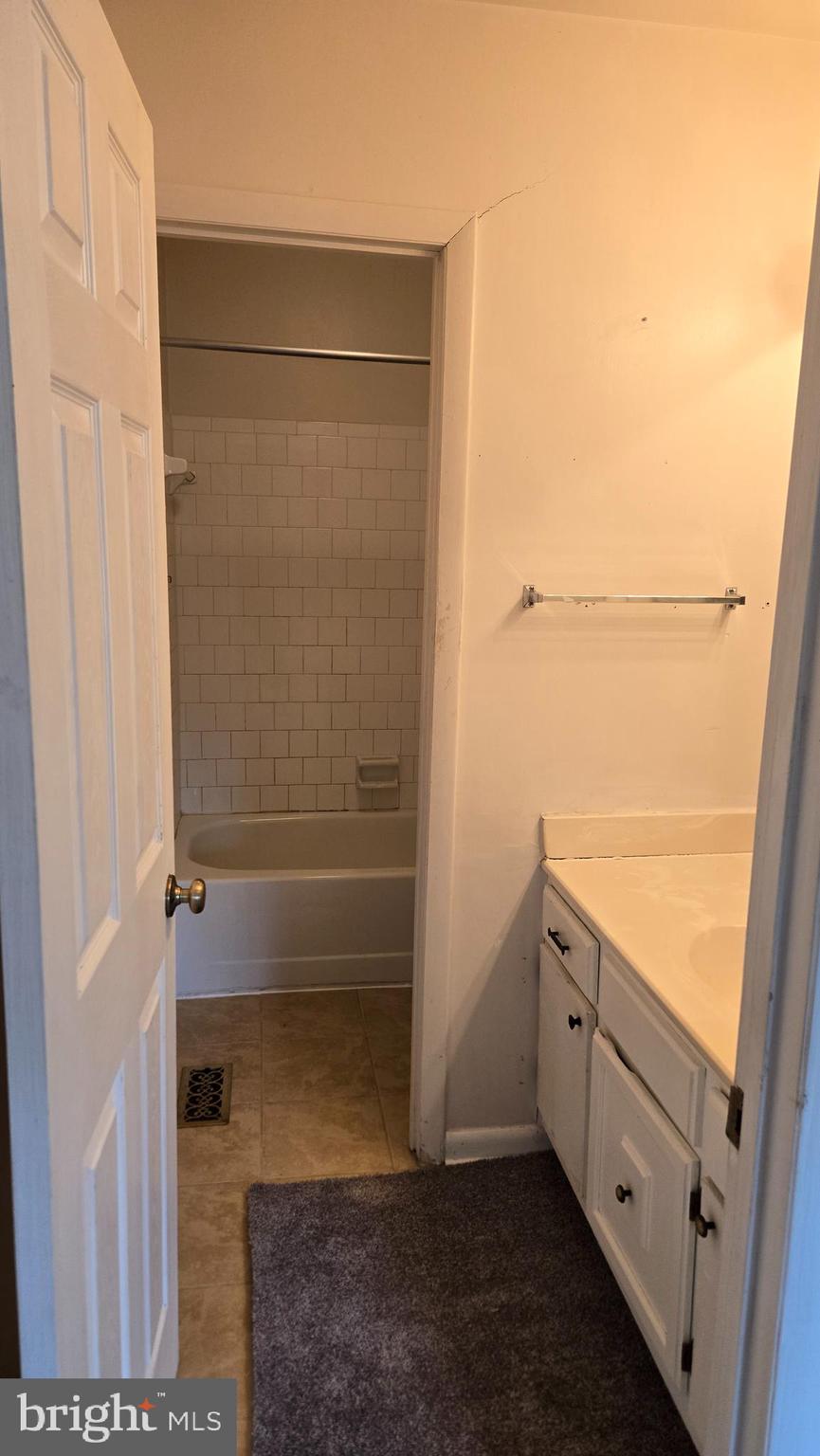 8103 Fenwick Court Laurel, MD 20707 - Photo 14 of 24 Primary Bedroom