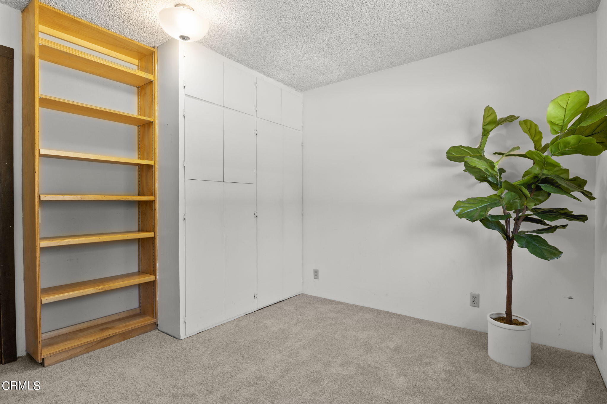 320 Cruzero Street Ojai, CA 93023 - Photo 24 of 48 a view of a window