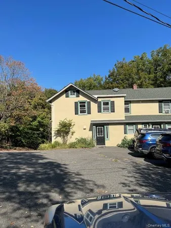 $2,350 | 418 Christian Herald Road, Unit 2, Valley Cottage, NY 10989