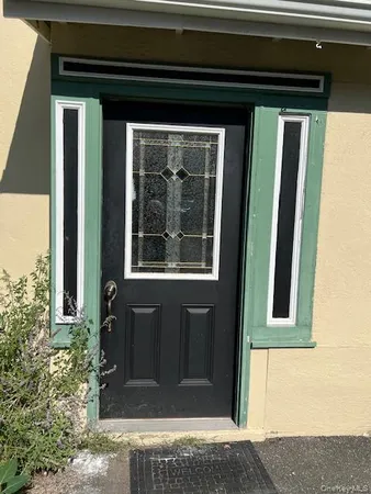 $2,350 | 418 Christian Herald Road, Unit 2, Valley Cottage, NY 10989