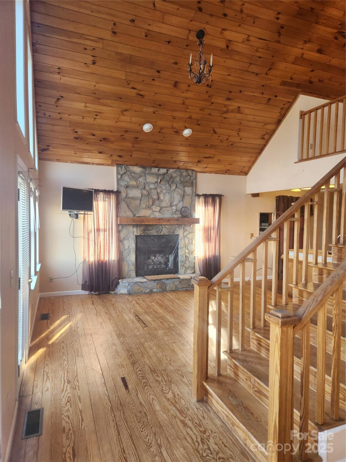 201 Ridge View Circle Lake Lure, NC 28746 - Photo 7 of 43 Gallery Image 7