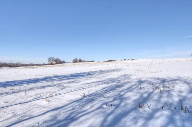 $450,000 | Xxxx 80th Avenue, Mondovi, WI 54755