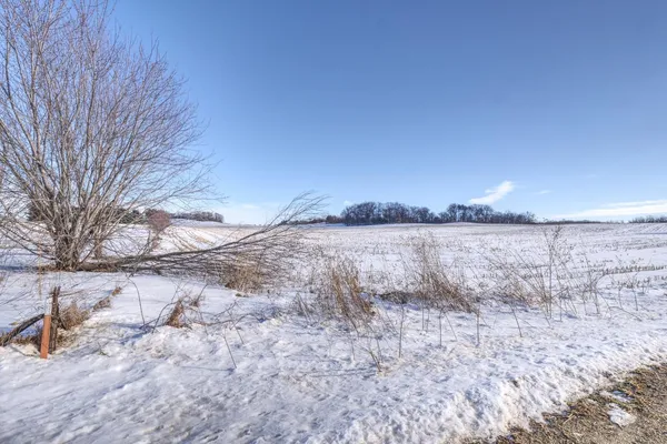 $450,000 | Xxxx 80th Avenue, Mondovi, WI 54755