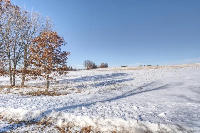 $450,000 | Xxxx 80th Avenue, Mondovi, WI 54755