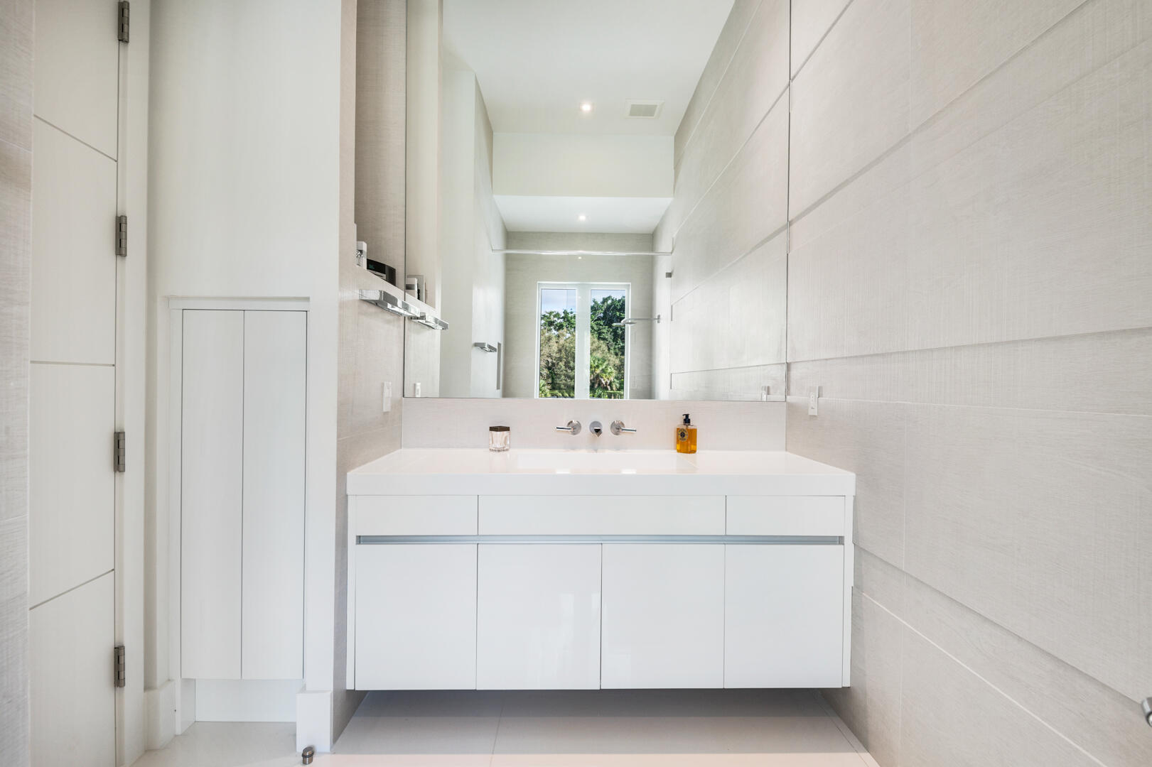 17106 Ave Le Rivage Boca Raton, FL 33496 - Photo 35 of 76 His Bath