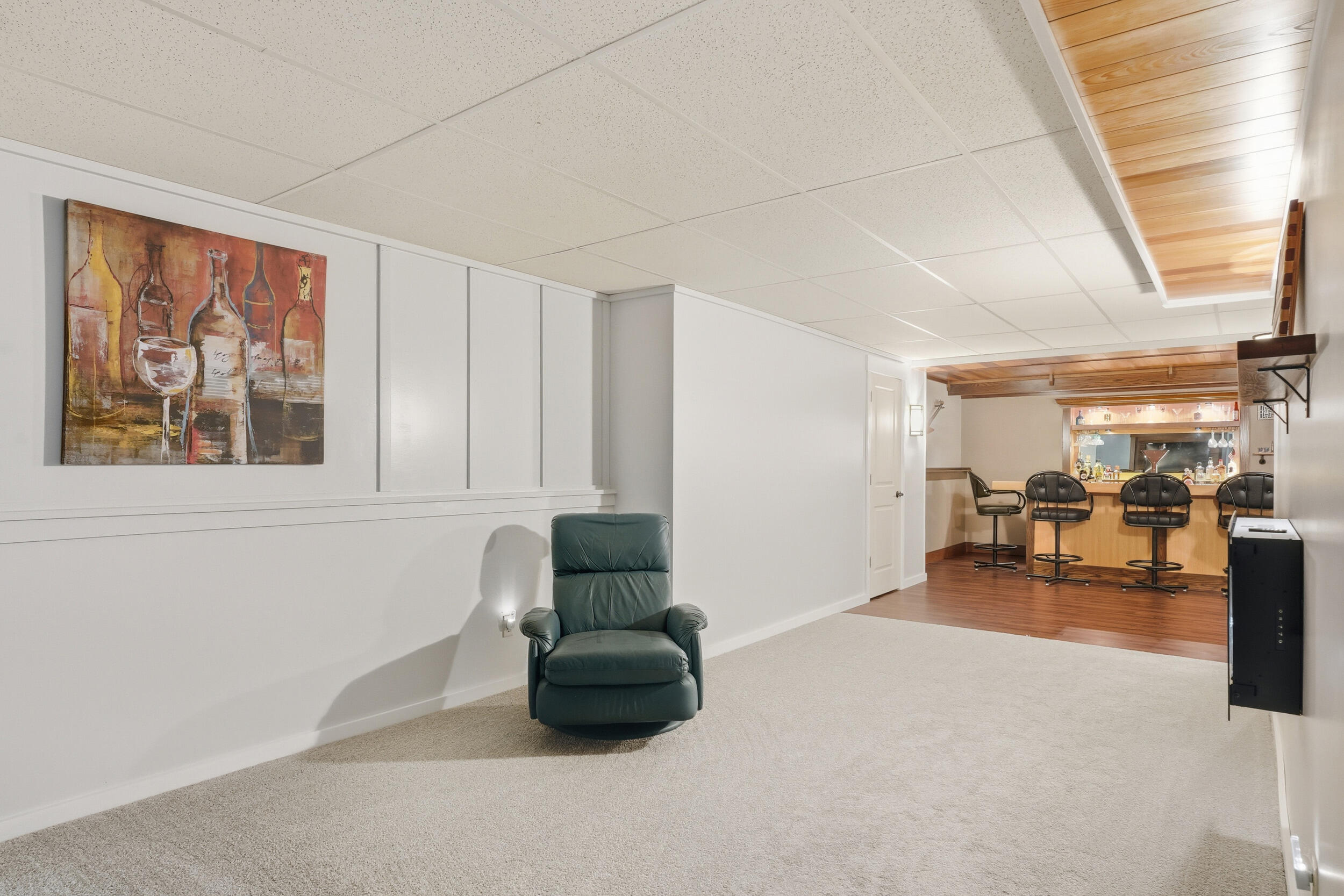 2325 Drop Anchor Drive Crown Point, IN 46307 - Photo 19 of 28 a living room with furniture and a large window