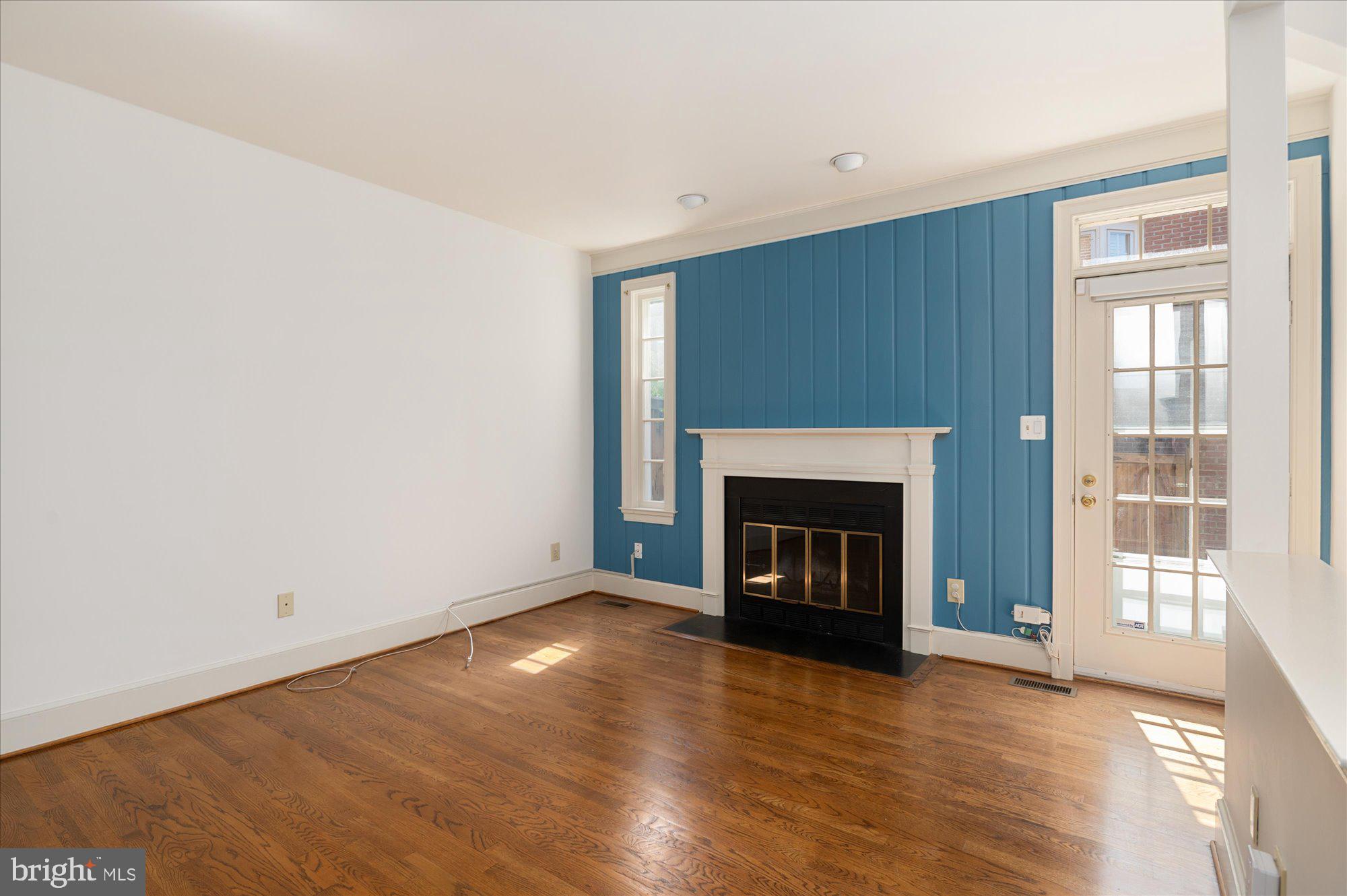 8319 Rising Ridge Way Bethesda, MD 20817 - Photo 18 of 44 Family Room