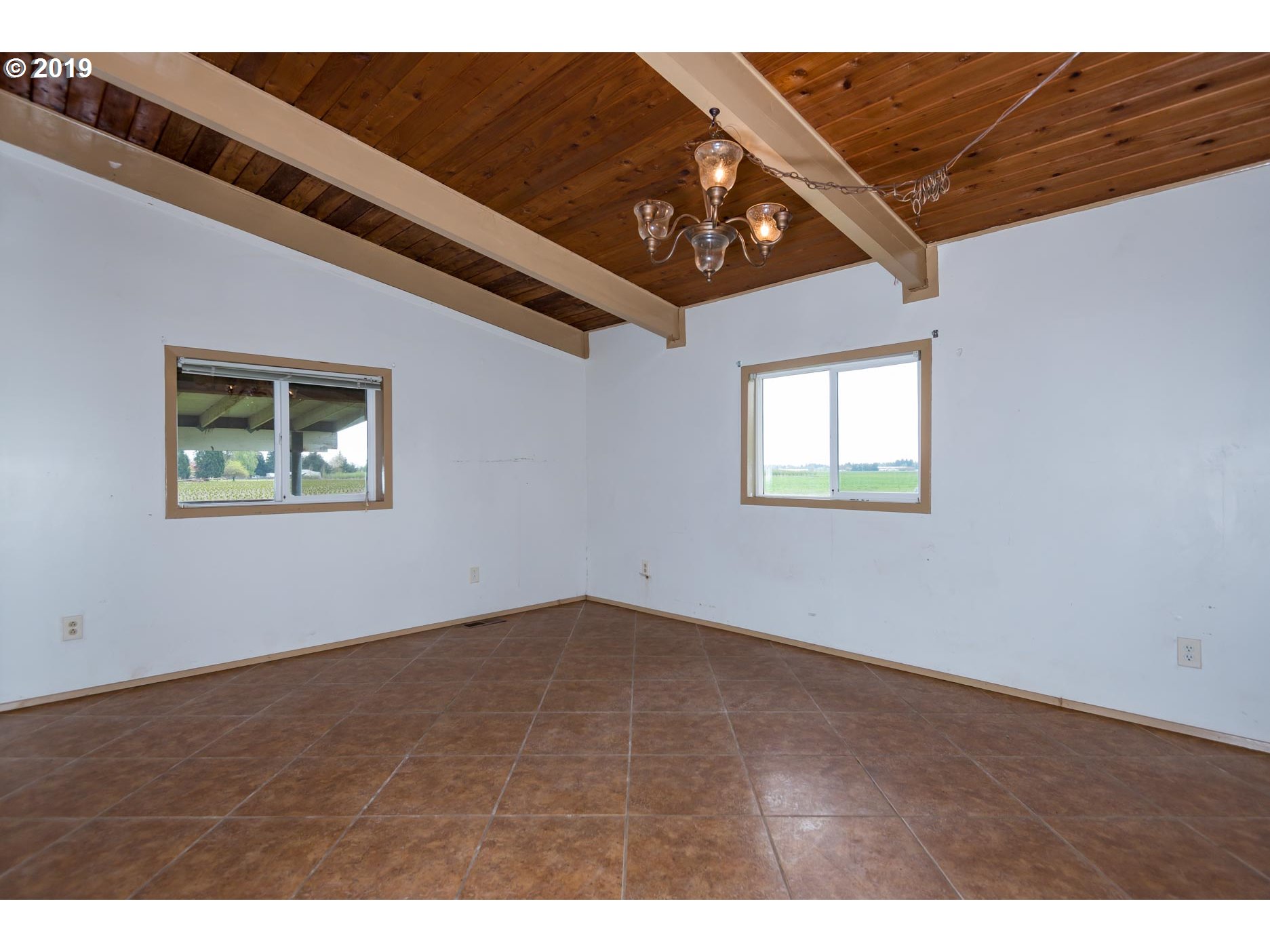 12060 Fargo Road Northeast Aurora, OR 97002 - Photo 16 of 29