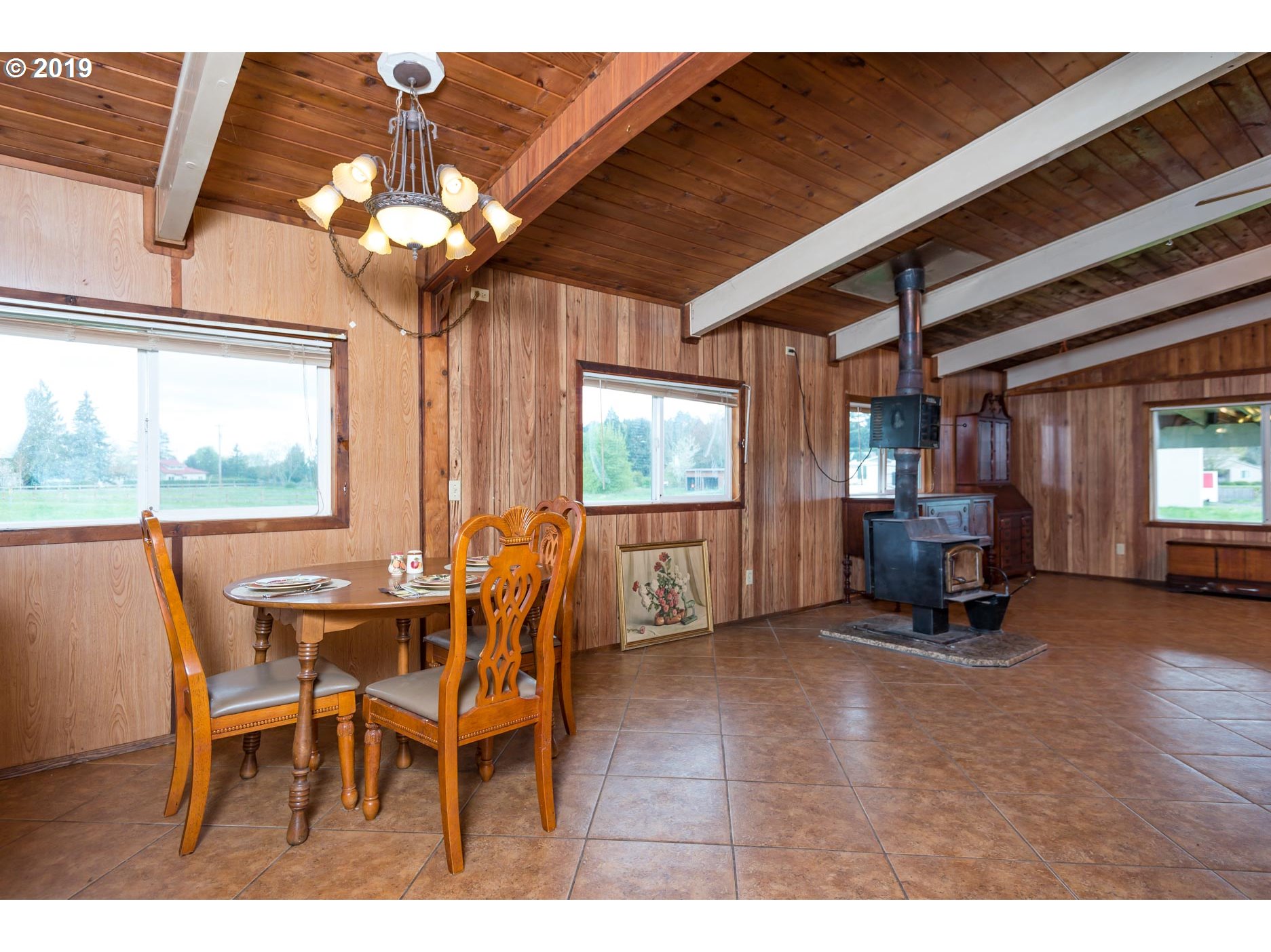 12060 Fargo Road Northeast Aurora, OR 97002 - Photo 4 of 29