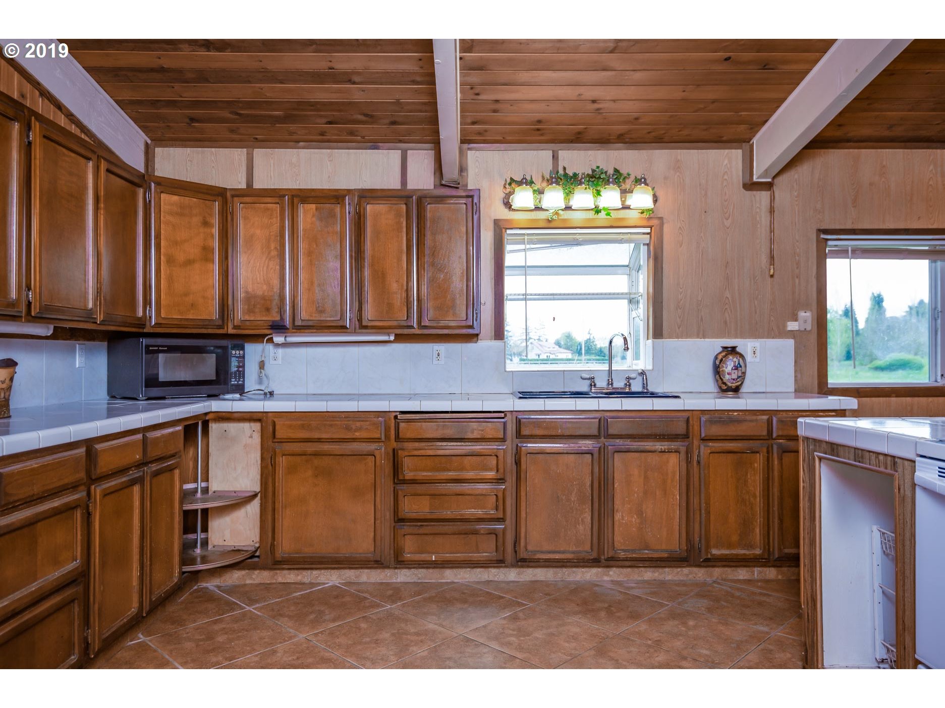 12060 Fargo Road Northeast Aurora, OR 97002 - Photo 7 of 29