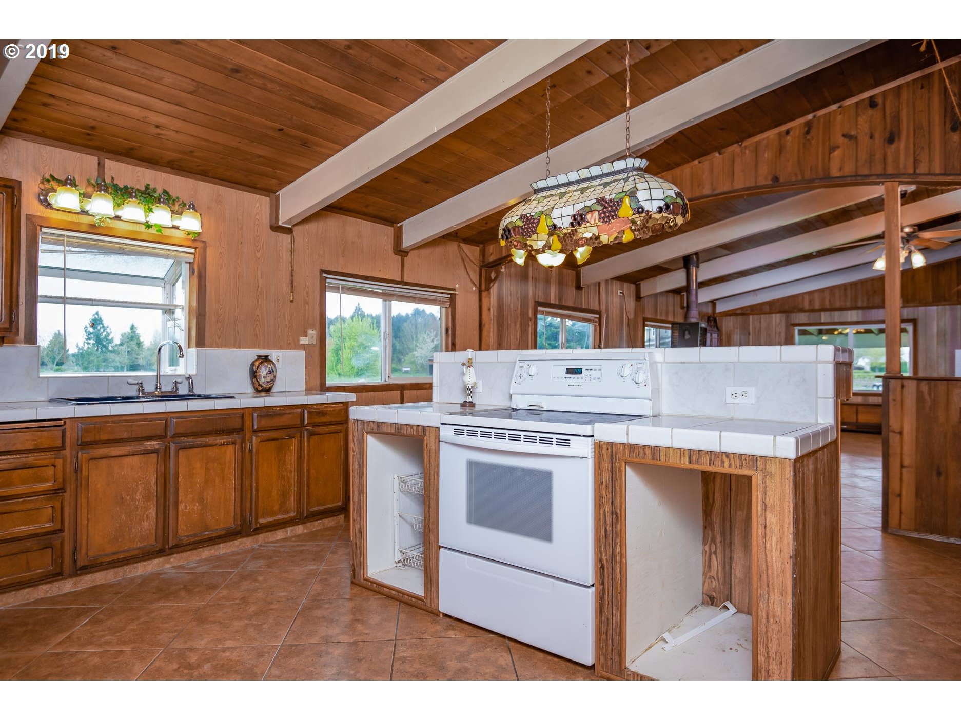 12060 Fargo Road Northeast Aurora, OR 97002 - Photo 9 of 29