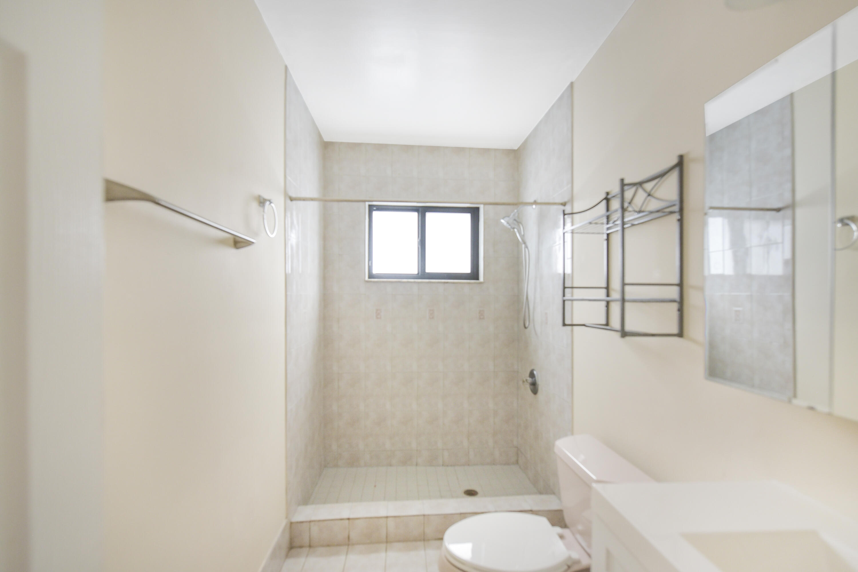 300 80th Street, Unit 300 Miami Beach, FL 33141 - Photo 14 of 22 DSC_2952