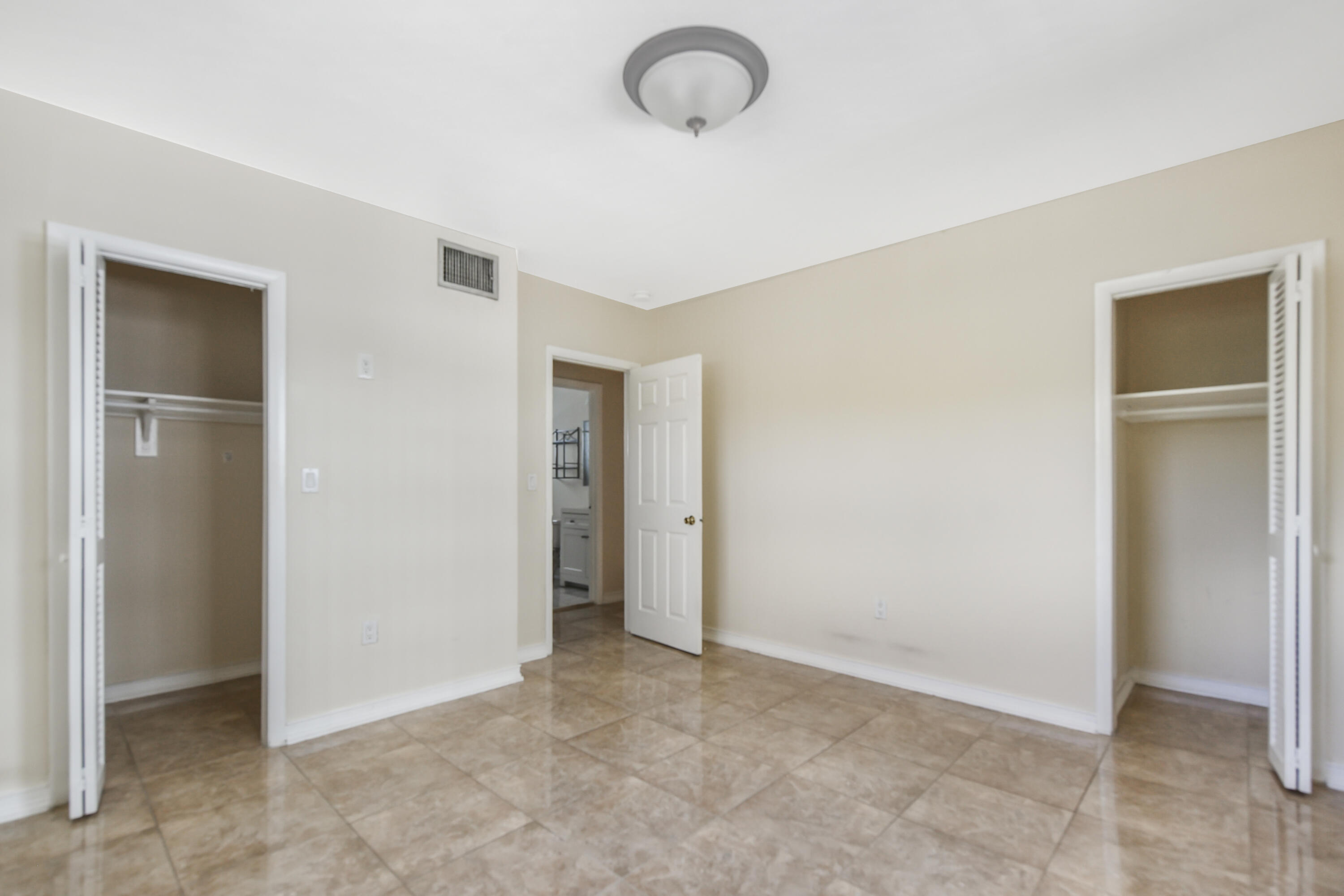 300 80th Street, Unit 300 Miami Beach, FL 33141 - Photo 20 of 22 DSC_2955