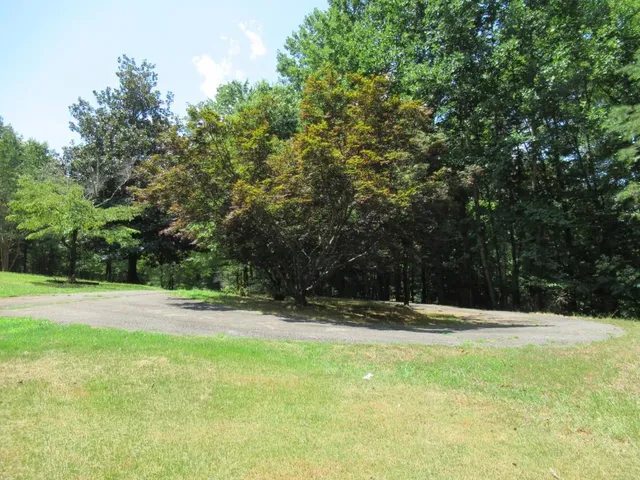 $425,000 | 13 Hallmark Place, Dahlonega, GA 30533