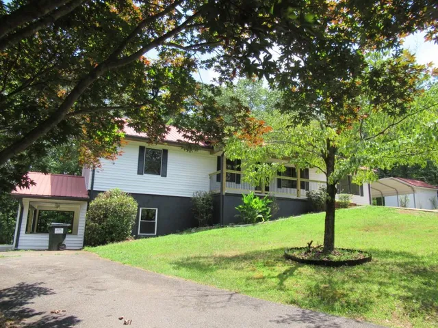 $425,000 | 13 Hallmark Place, Dahlonega, GA 30533