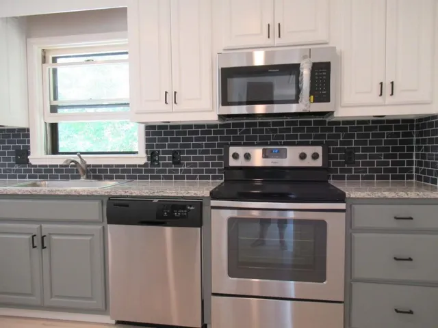 $425,000 | 13 Hallmark Place, Dahlonega, GA 30533