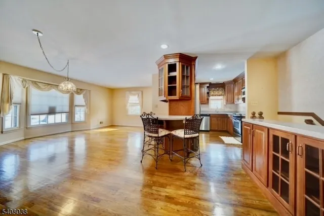 $485,000 | 36 Brandywyne Drive, Florham Park, NJ 07932