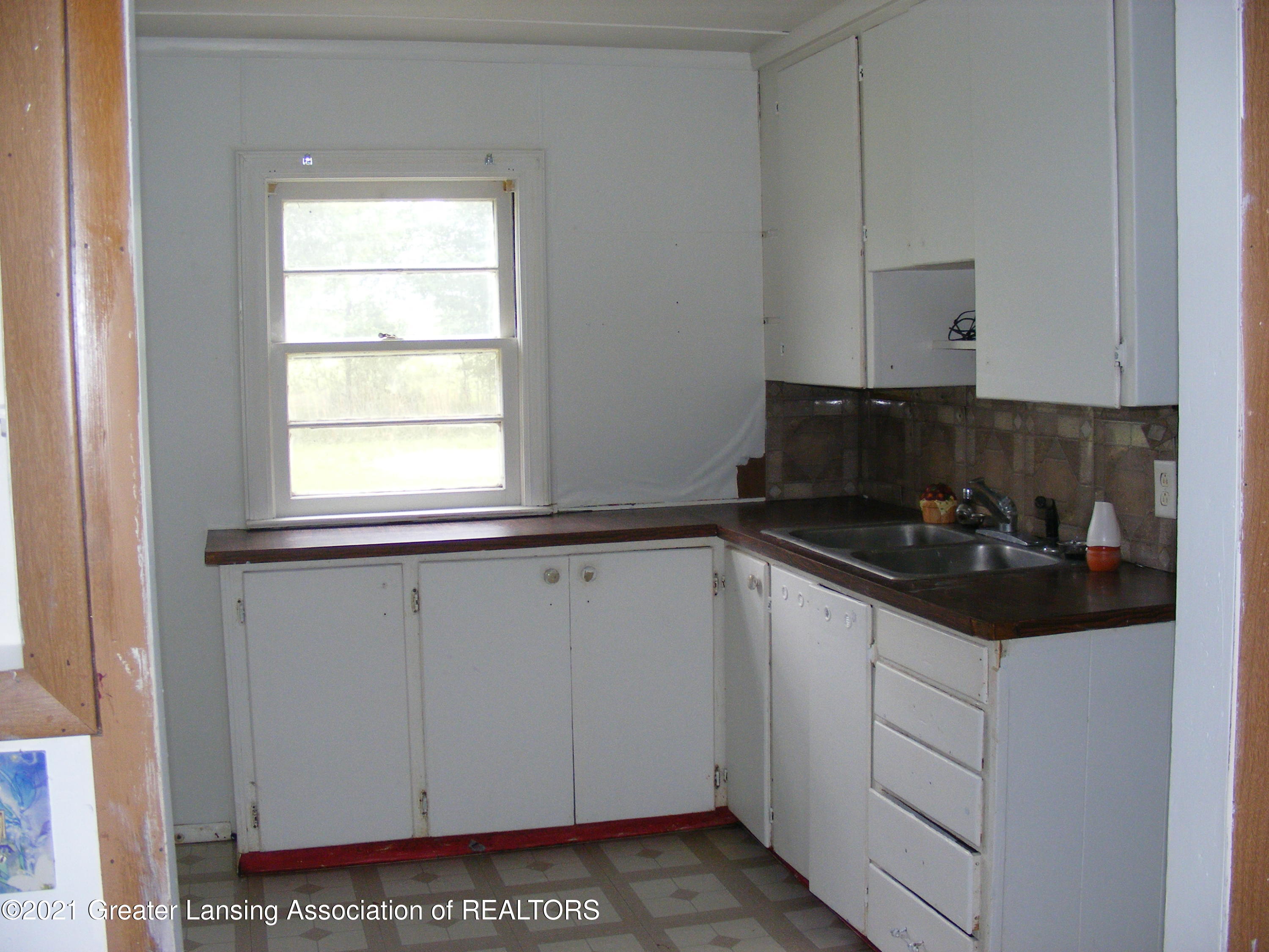 2891 Narrow Lake Road Charlotte, MI 48813 - Photo 20 of 25 DSCF1055