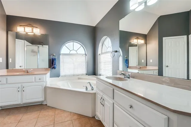 $2,700 | 168 Hunters Glen, Waxahachie, TX 75167