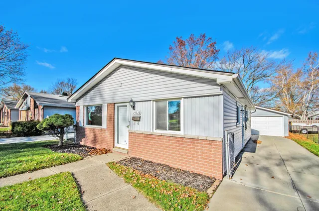 $179,900 | 23628 Champaign Street, Taylor, MI 48180