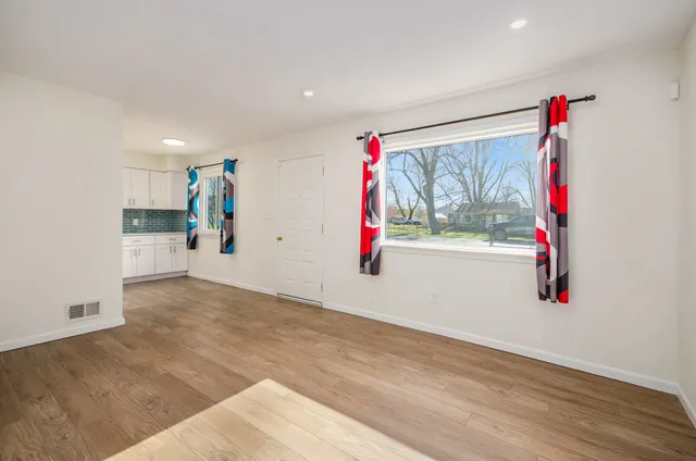 $179,900 | 23628 Champaign Street, Taylor, MI 48180