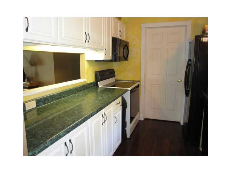 29 Frazee Road Scenery Hill, PA 15360 - Photo 6 of 20 Kitchen.