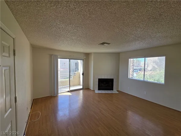 $685 | 2200 Highpointe Drive, Unit 201, Laughlin, NV 89029
