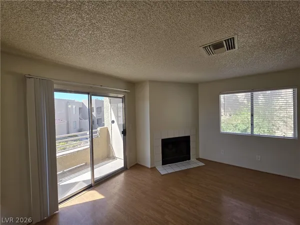 $685 | 2200 Highpointe Drive, Unit 201, Laughlin, NV 89029