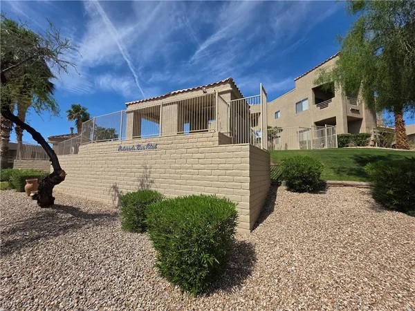 $685 | 2200 Highpointe Drive, Unit 201, Laughlin, NV 89029