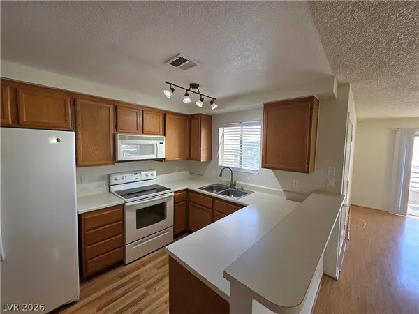 $685 | 2200 Highpointe Drive, Unit 201, Laughlin, NV 89029